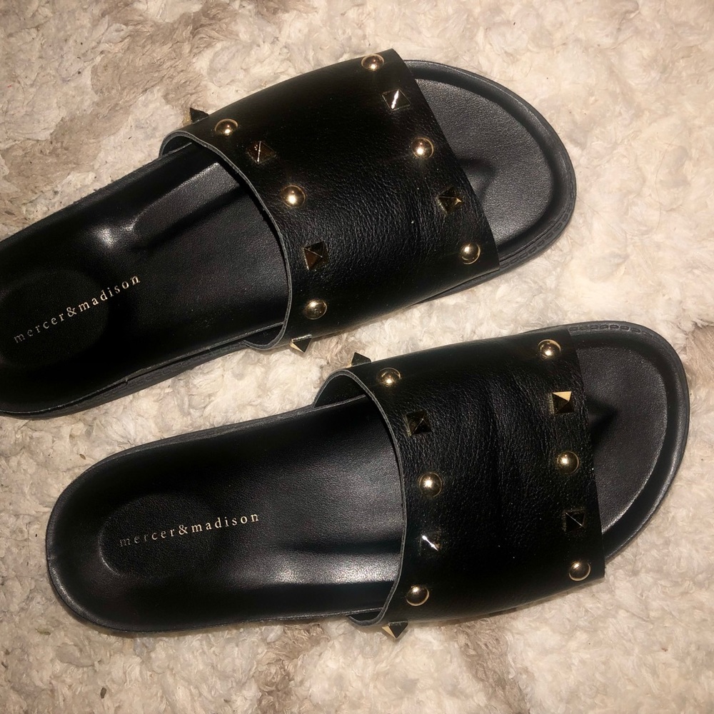 New Mercer and Madison Luxury Leather Slide Shoe